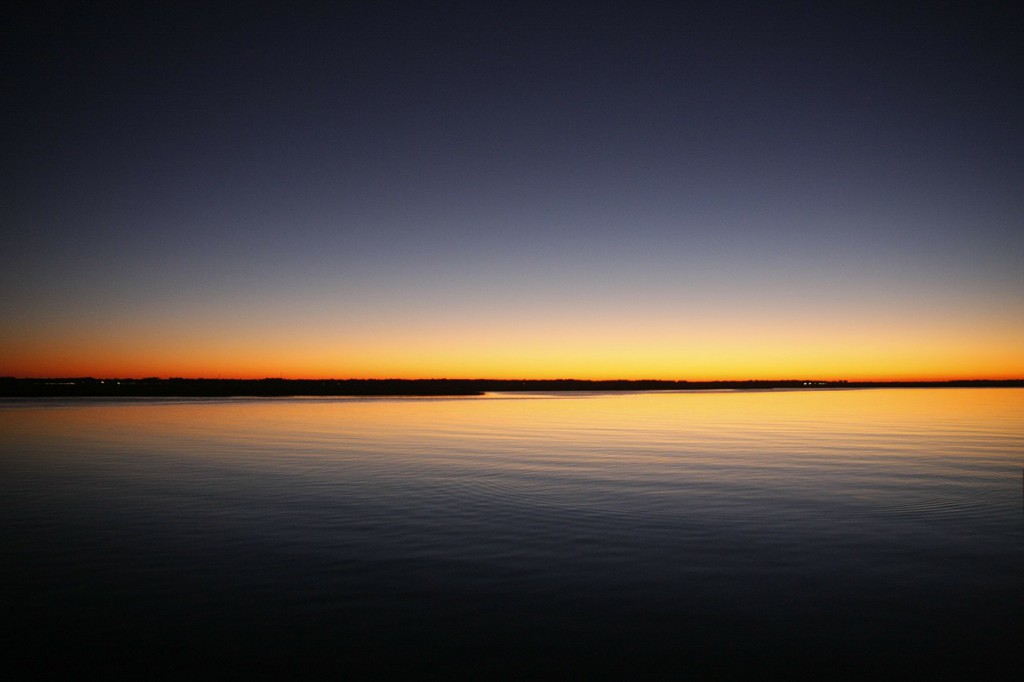 https://pixabay.com/de/sonnenaufgang-ozean-meer-wasser-173392/