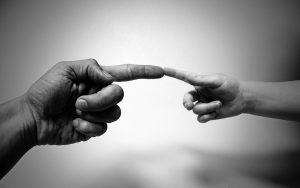 MAMA BERLIN Was Kinder uns lehren Attacke mit Brot